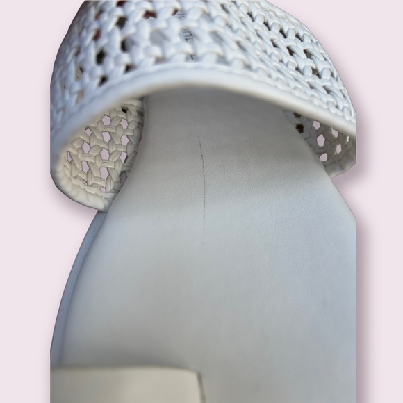 Rachel Zoe Women’s 8 White Woven Flat Sandals with Toe Ring, Rachel Zoe Sandals - Picture 13 of 13